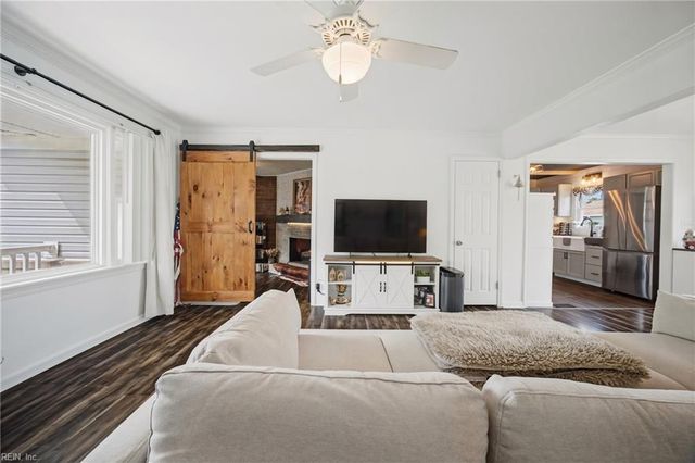 1516 Gardenwood PW, Virginia Beach, VA 23455