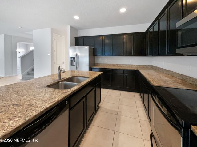 15713 LEXINGTON PARK Boulevard, Jacksonville, FL 32218