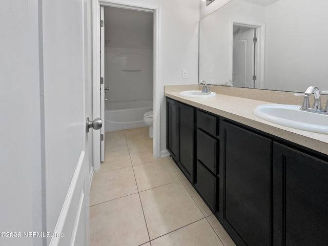 15713 LEXINGTON PARK Boulevard, Jacksonville, FL 32218