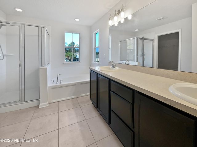 15713 LEXINGTON PARK Boulevard, Jacksonville, FL 32218