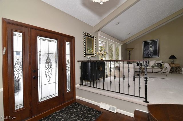 5123 Cheswick Drive, Solon, OH 44139