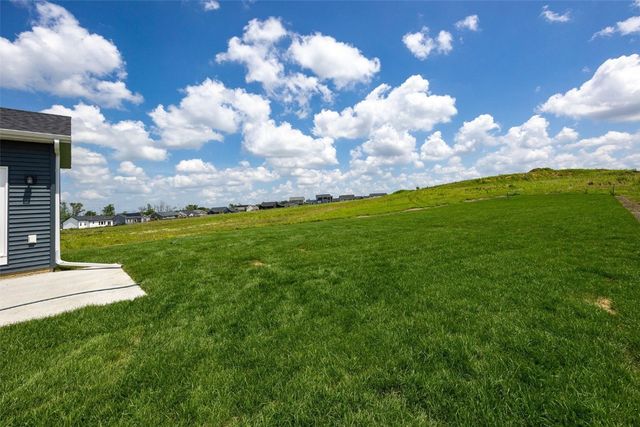 7509 Country Ridge Drive NW, Cedar Rapids, IA 52405