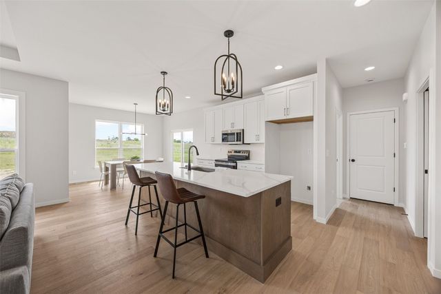 7509 Country Ridge Drive NW, Cedar Rapids, IA 52405