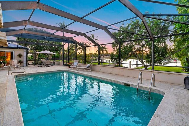 107 Lighthouse Drive, Jupiter Inlet Colony, FL 33469