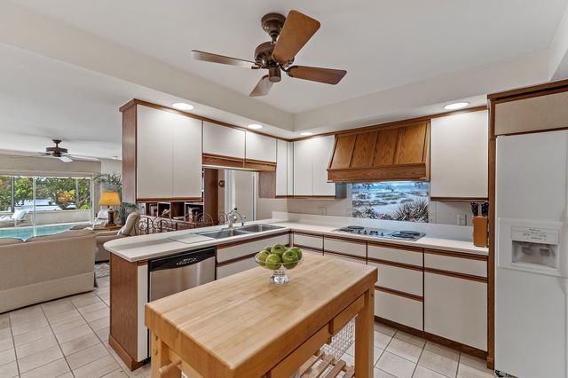 107 Lighthouse Drive, Jupiter Inlet Colony, FL 33469