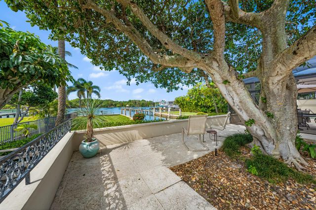 107 Lighthouse Drive, Jupiter Inlet Colony, FL 33469