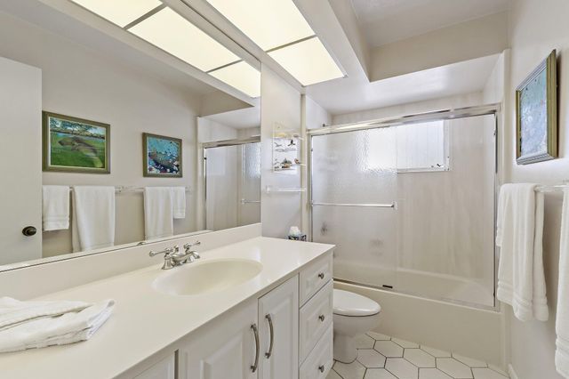 107 Lighthouse Drive, Jupiter Inlet Colony, FL 33469