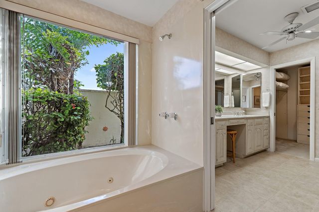 107 Lighthouse Drive, Jupiter Inlet Colony, FL 33469