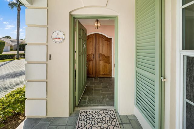 107 Lighthouse Drive, Jupiter Inlet Colony, FL 33469