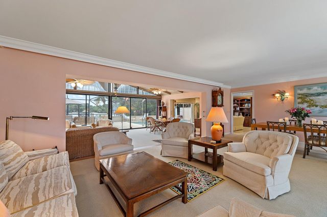 107 Lighthouse Drive, Jupiter Inlet Colony, FL 33469