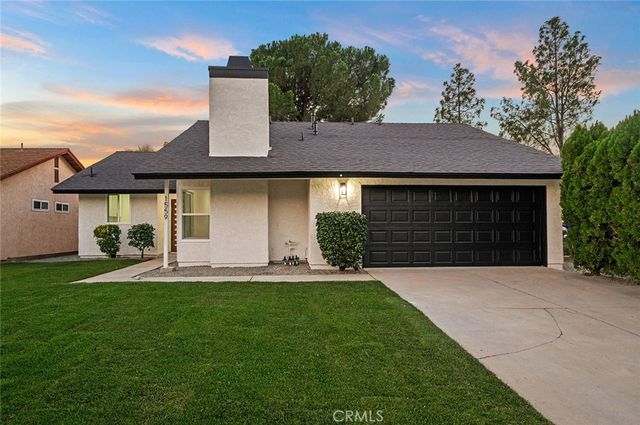 1559 Wild Pony, San Bernardino, CA 92407