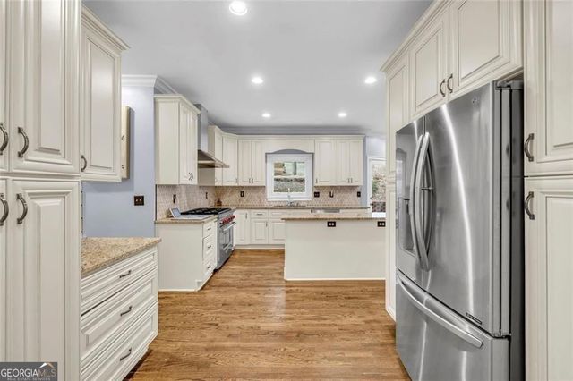 1828 Chedworth Lane, Stone Mountain, GA 30087