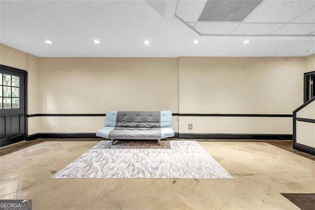 1828 Chedworth Lane, Stone Mountain, GA 30087