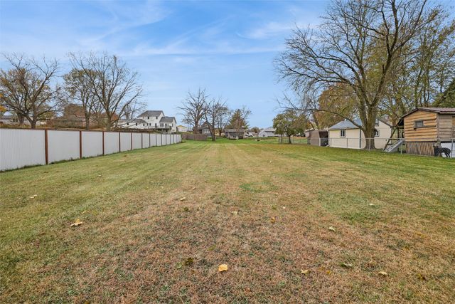 303 E Jasper Street, Pleasantville, IA 50225