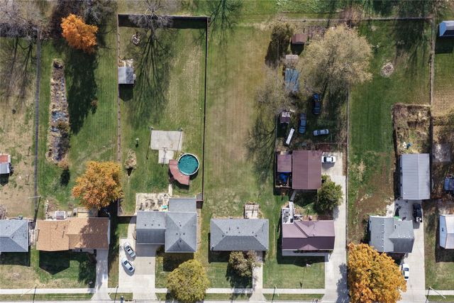 303 E Jasper Street, Pleasantville, IA 50225