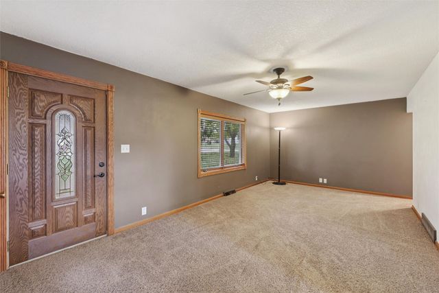 303 E Jasper Street, Pleasantville, IA 50225