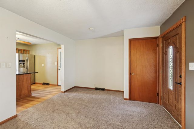 303 E Jasper Street, Pleasantville, IA 50225