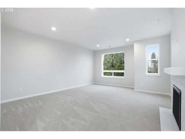 4690 Se 2ND St, Gresham, OR 97080