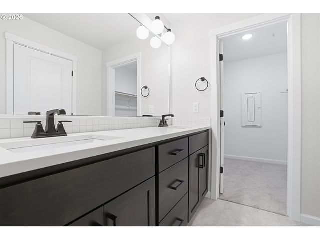 4690 Se 2ND St, Gresham, OR 97080