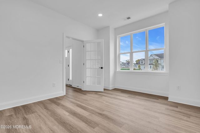 2 Southern Boulevard, Bayville, NJ 08721