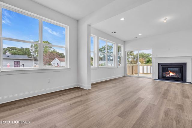 2 Southern Boulevard, Bayville, NJ 08721