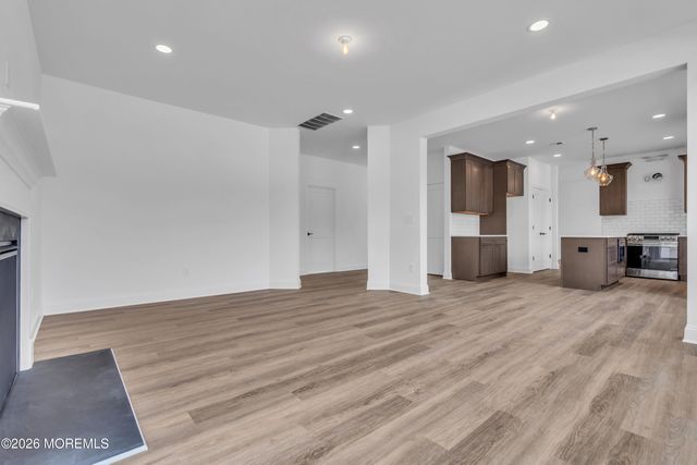 2 Southern Boulevard, Bayville, NJ 08721