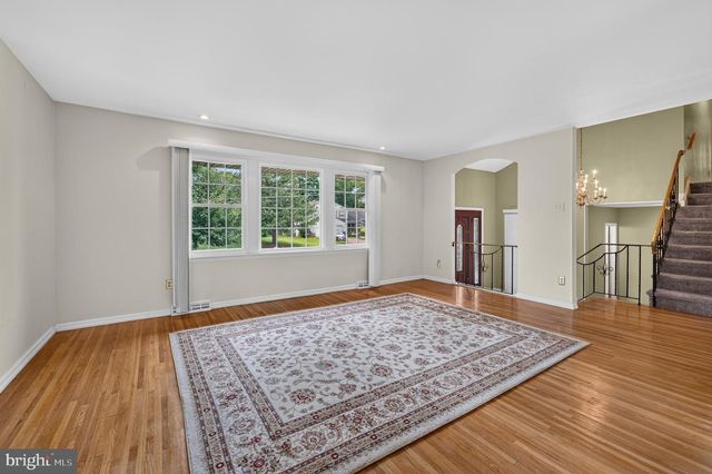 3 GATELY CT, Cherry Hill, NJ 08002