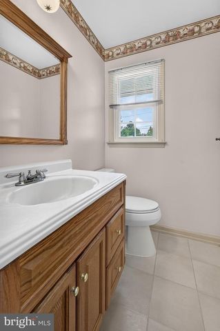 3 GATELY CT, Cherry Hill, NJ 08002