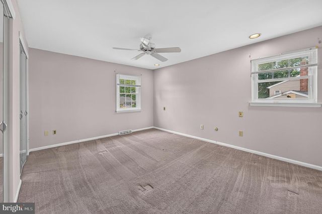 3 GATELY CT, Cherry Hill, NJ 08002