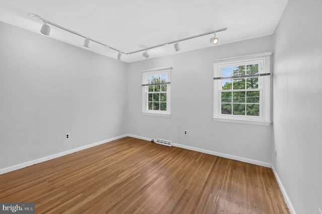 3 GATELY CT, Cherry Hill, NJ 08002