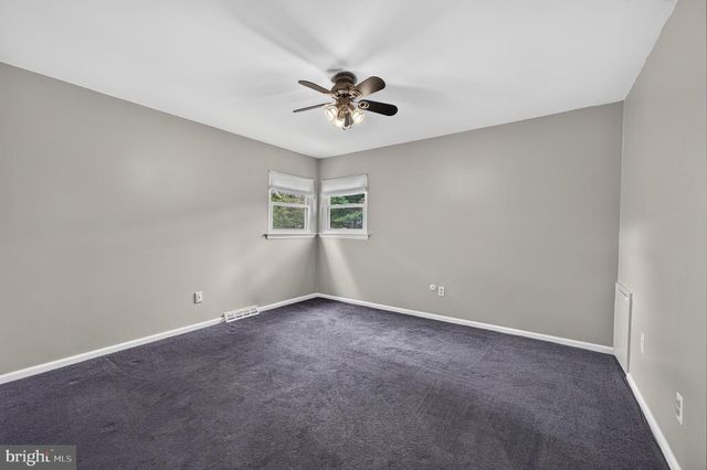 3 GATELY CT, Cherry Hill, NJ 08002