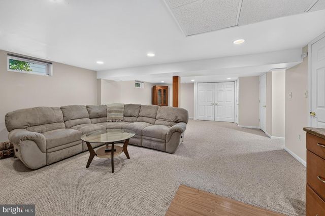 3 GATELY CT, Cherry Hill, NJ 08002
