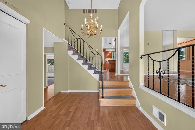3 GATELY CT, Cherry Hill, NJ 08002
