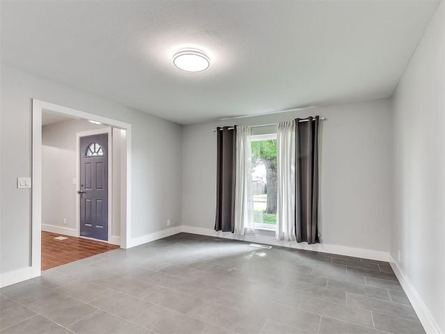 11213 N Villa Avenue, Oklahoma City, OK 73120