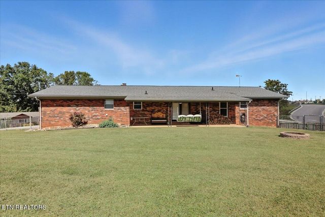 1858 Nandina Drive, Maryville, TN 37801