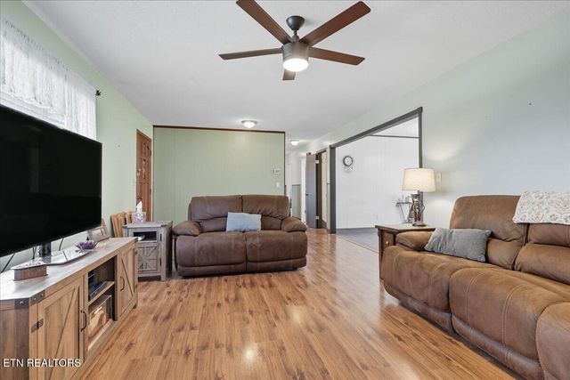 1858 Nandina Drive, Maryville, TN 37801