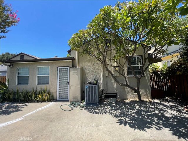 140 N Berkeley, Pasadena, CA 91107
