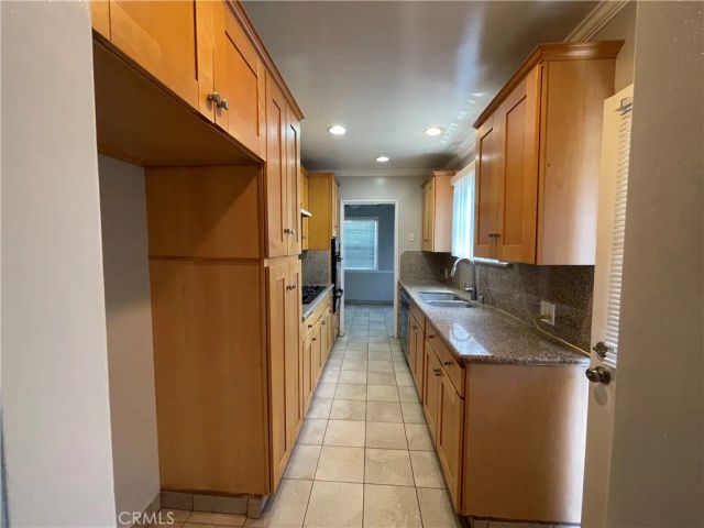 140 N Berkeley, Pasadena, CA 91107
