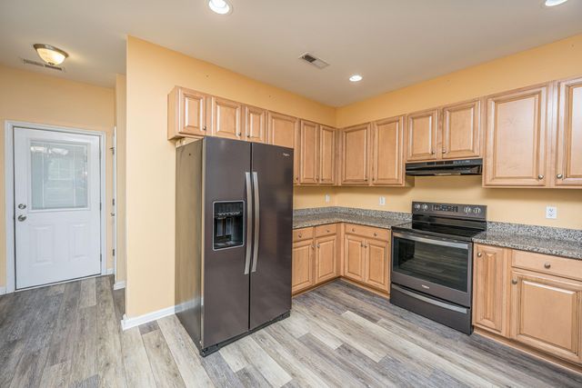 325 Harriswood Lane, Moncks Corner, SC 29461