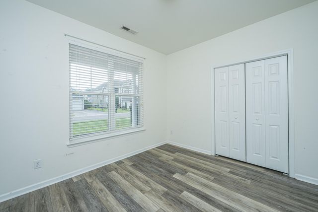 325 Harriswood Lane, Moncks Corner, SC 29461