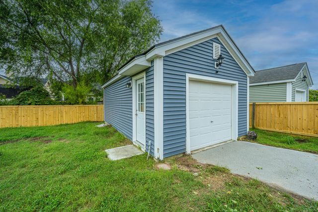 325 Harriswood Lane, Moncks Corner, SC 29461