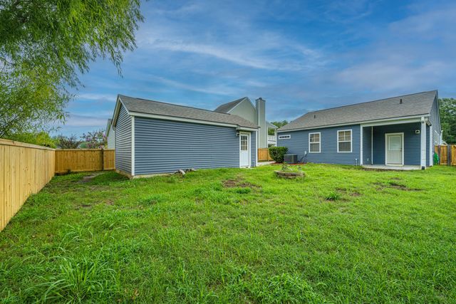 325 Harriswood Lane, Moncks Corner, SC 29461