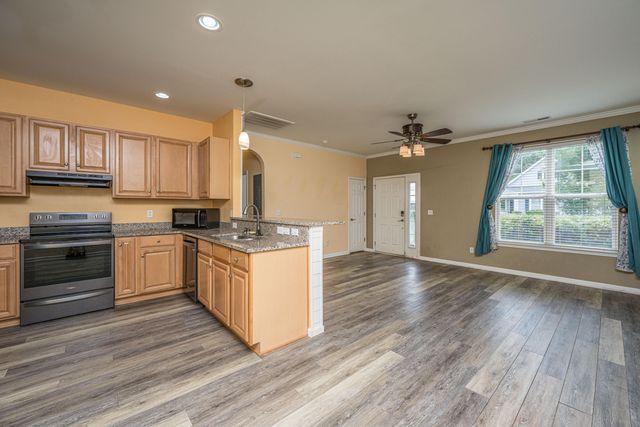 325 Harriswood Lane, Moncks Corner, SC 29461