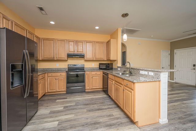 325 Harriswood Lane, Moncks Corner, SC 29461