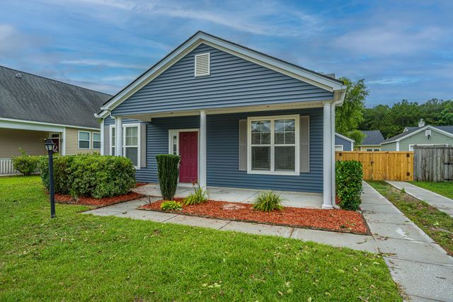 325 Harriswood Lane, Moncks Corner, SC 29461