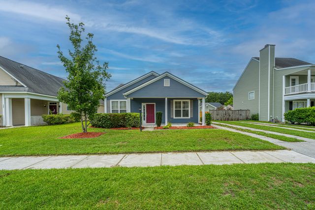 325 Harriswood Lane, Moncks Corner, SC 29461