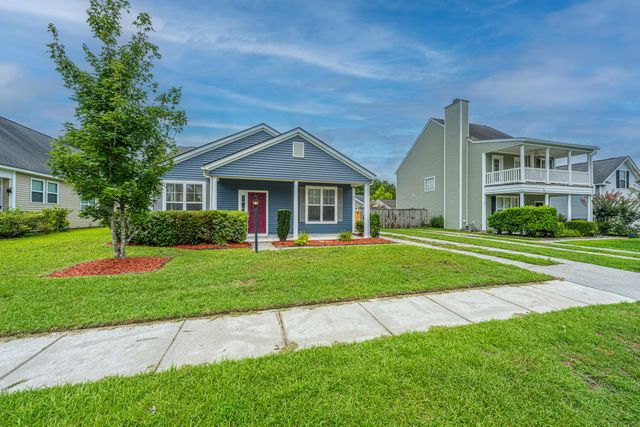 325 Harriswood Lane, Moncks Corner, SC 29461