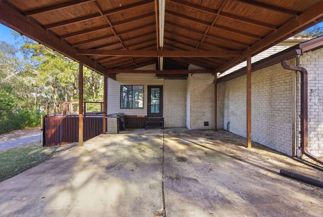 336 Virginia Avenue, Valparaiso, FL 32580