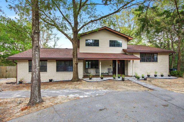 336 Virginia Avenue, Valparaiso, FL 32580