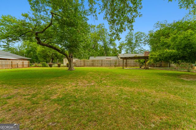 104 Highland Road, Statesboro, GA 30458